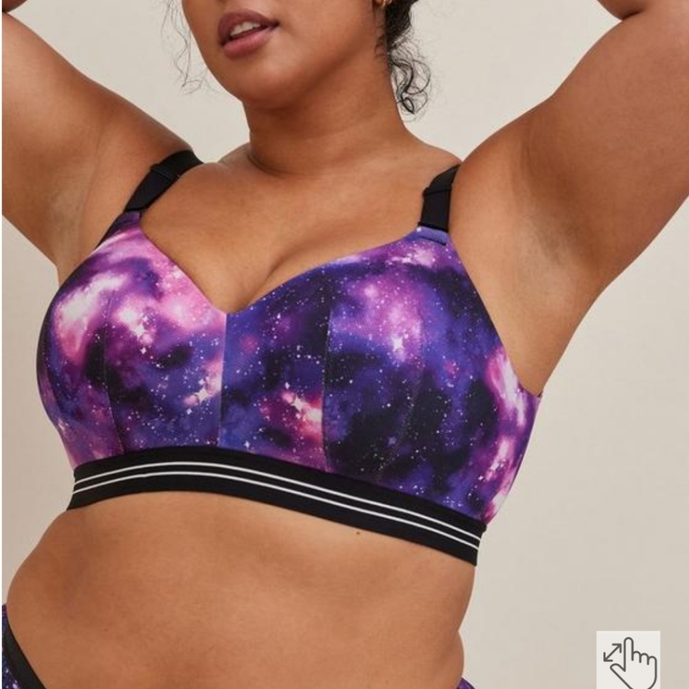🌟 Size 42G Galaxy Print Torrid Active dream bra sports women's purple ☪️ 🌟